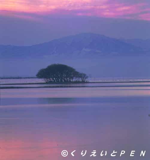 湖北・竹生島夕景