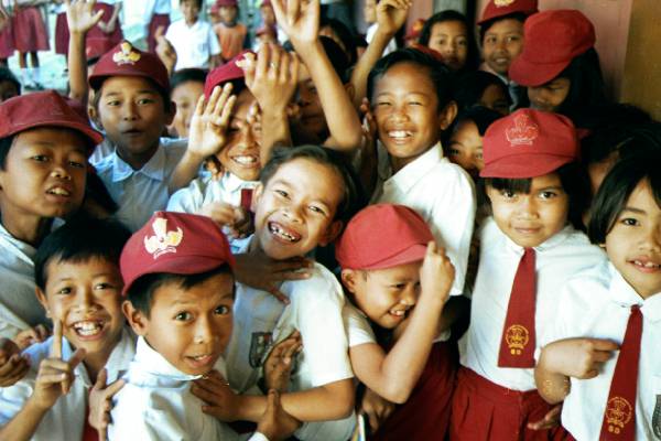 �C���h�l�V�A�E���w�Z