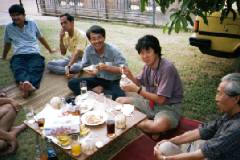 ���q�̎�������